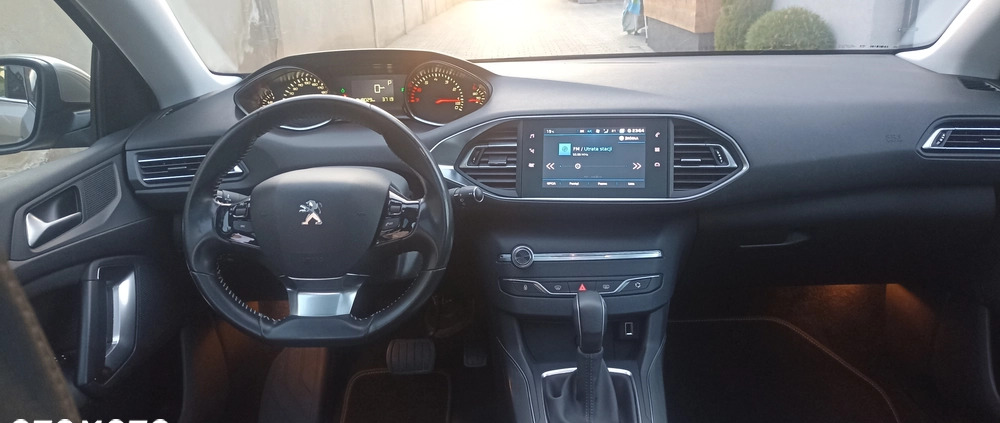 Peugeot 308 cena 41900 przebieg: 48000, rok produkcji 2017 z Gniezno małe 106
